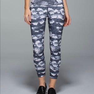 Lululemon high times printed pant, worn once!